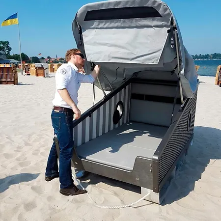 Schlafstrandkorb Nord Hoehe Jungfernstieg Luxury tent
